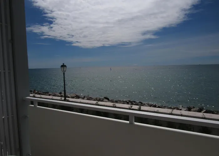 Stella Maris Hotel 3*